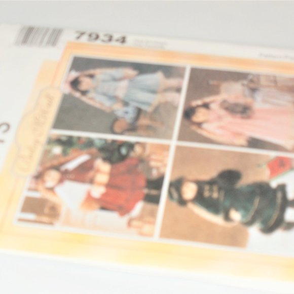 1992 McCall's Crafts DOLL CLOTHS Package #8139 Sewing Pattern Doll Collection - Picture 2 of 4